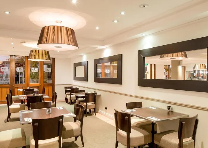 Resort: Seasons Of Perth