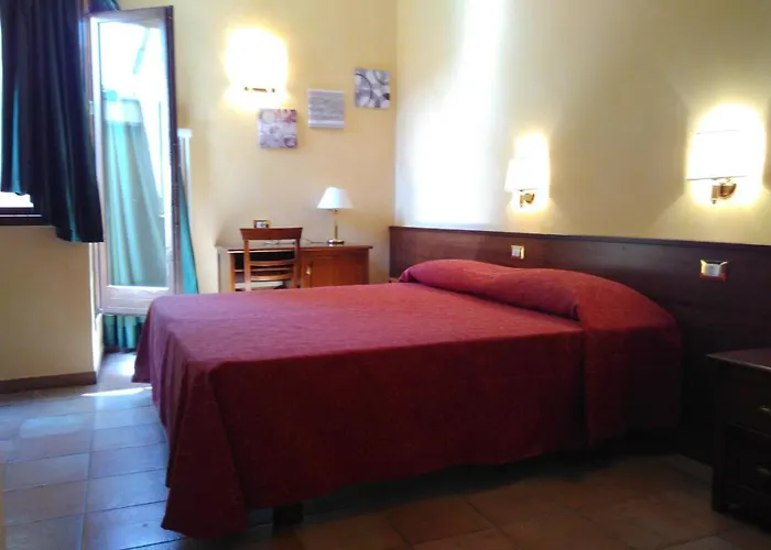 Casa Di Santa Francesca Romana A Ponte Rotto