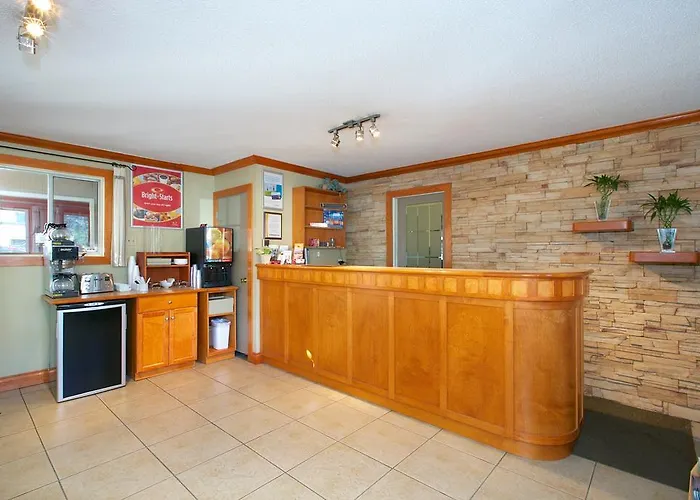 Econolodge - Kelowna