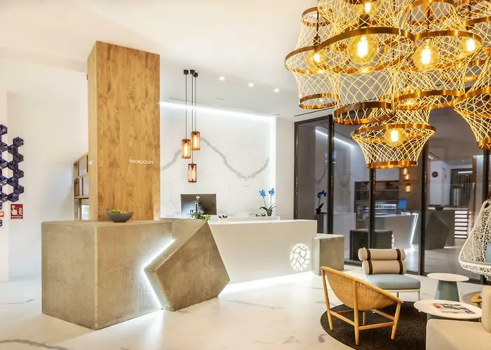 Hotel de 4 estrelas: Hotel Silgar 92