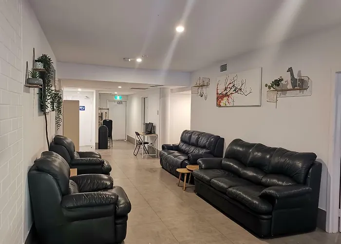 Quokka Backpackers Hostel Perth - Note - Valid Passport Required To Check In