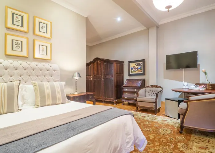 Madison Manor Boutique Hotel