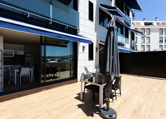 Apartamentos Playa De Los Barcos