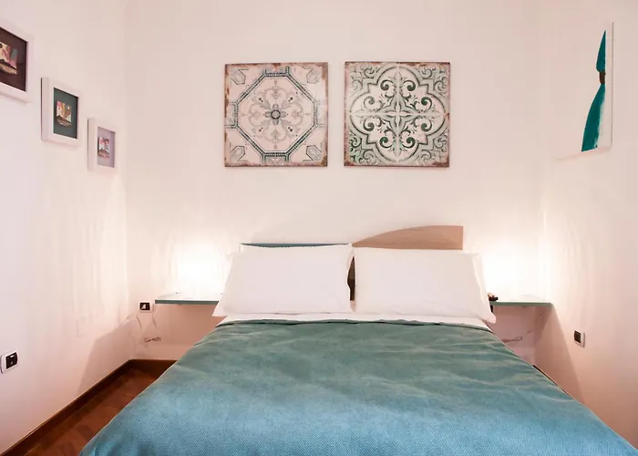 Isa Guest Rooms