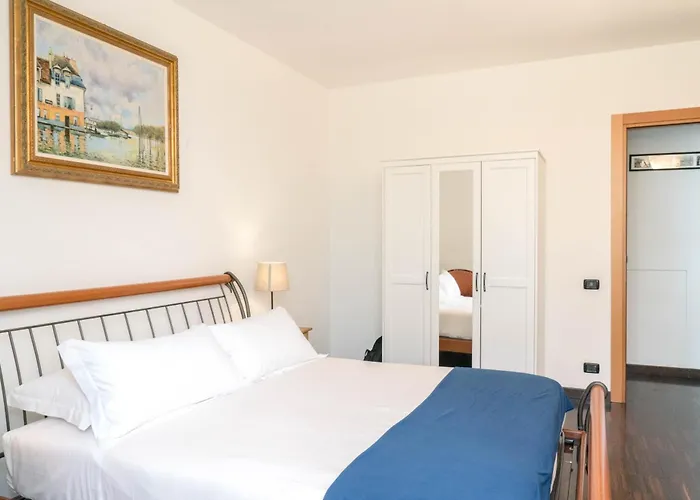Appartamento : Darsena Apartment