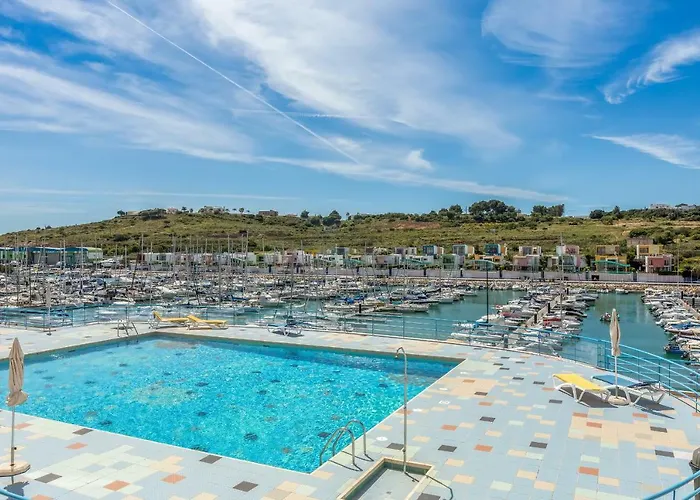 Alojamentos: Marina View Apartment