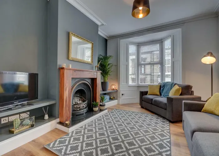 Vacation home: 38 George Street