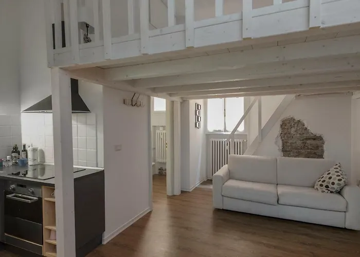 New Loft In The Heart Of Bologna 2