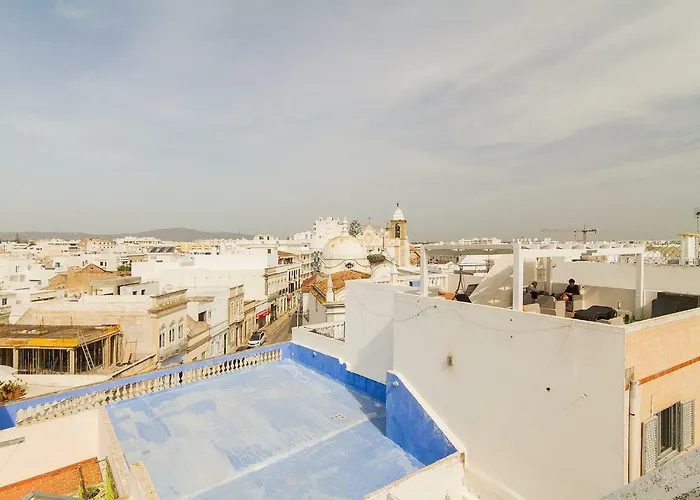 Olhaomirante Guesthouse