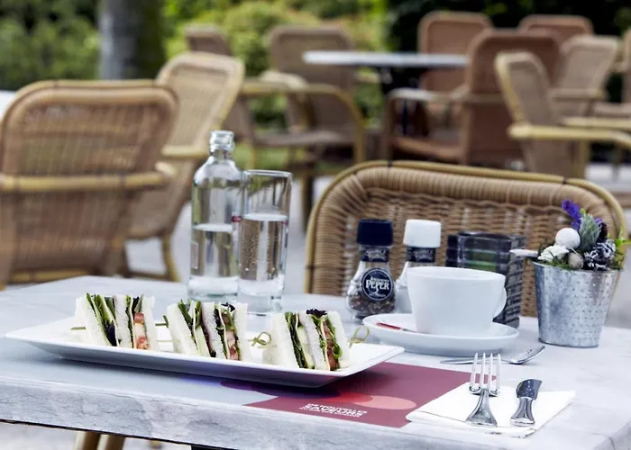 3 sterren hotel: Campanile Hotel & Restaurant Leeuwarden