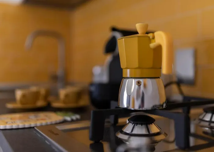 Hotel vicino al College: La casetta colorata