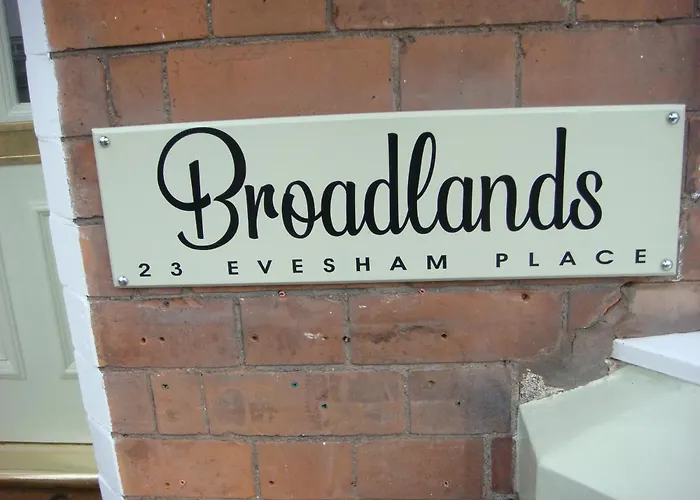 Broadlands Guest House