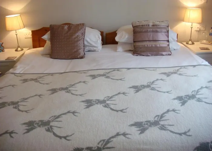 Broadlands Guest House
