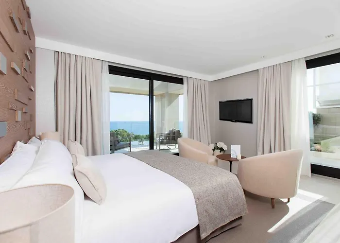 Hotel Ping Pong: The Oasis By Don Carlos Resort (Adults Only)