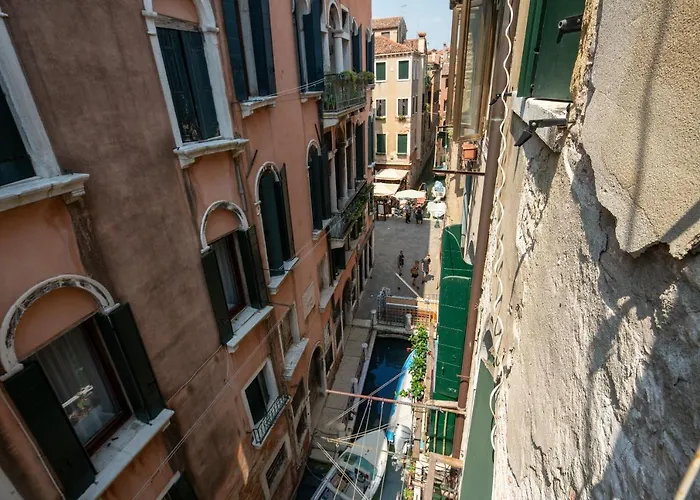 Vacation rental: San Polo Canal View Apartments By Wonderful Italy